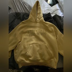 Essentials hoodie fear of god